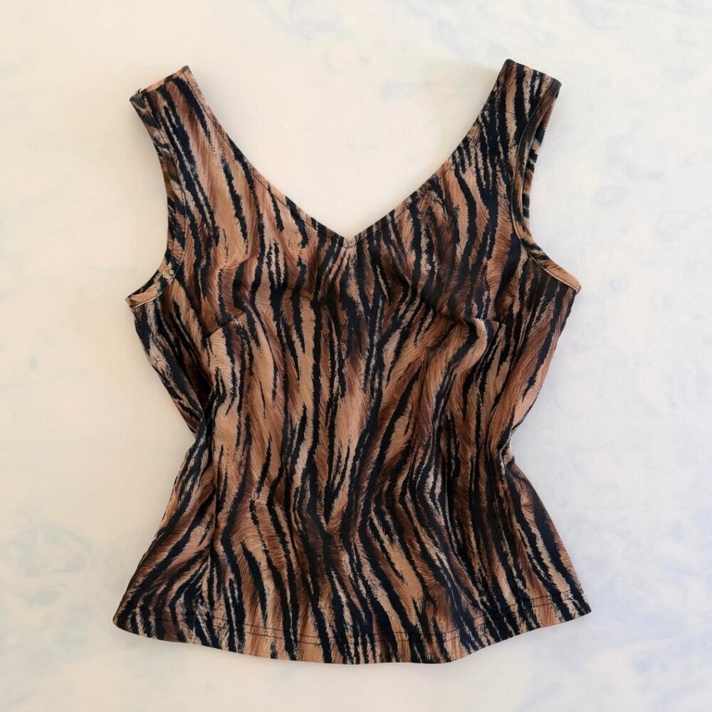 Brioche Vintage Animal Print V-Neck Sleeveless Top - Picture 2 of 7